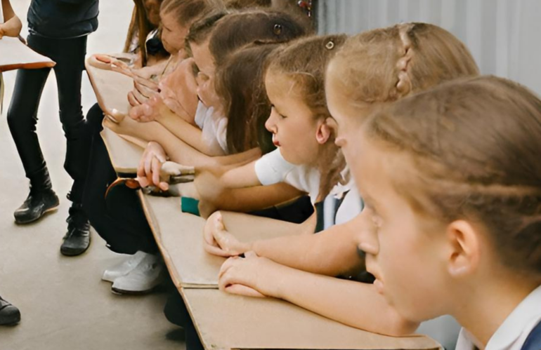 Wien schickt Schulkinder in Container